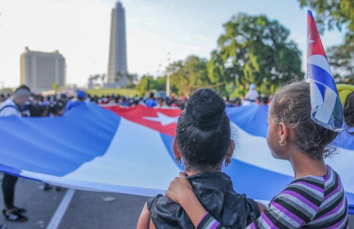 Desfile de los trabajadores y pueblo de la capital por el 1ro de Mayo en la Plaza de La Revoluciòn Josè Martì