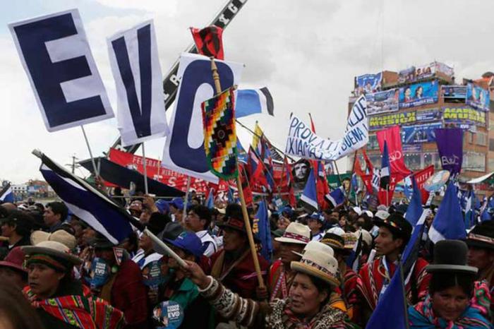 marcha en apoyo a Evo -morales en Bolivia