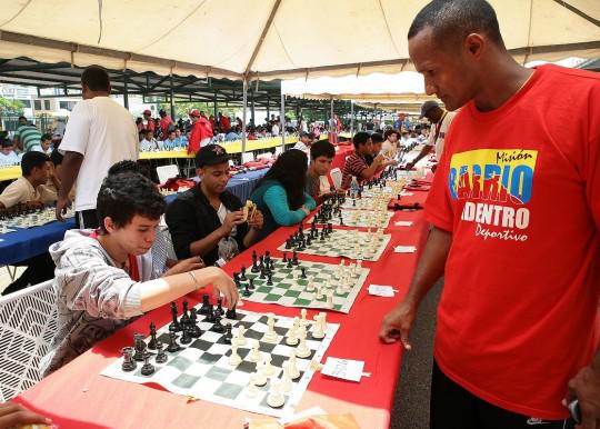 Misión Barrio Adentro Deportivo
