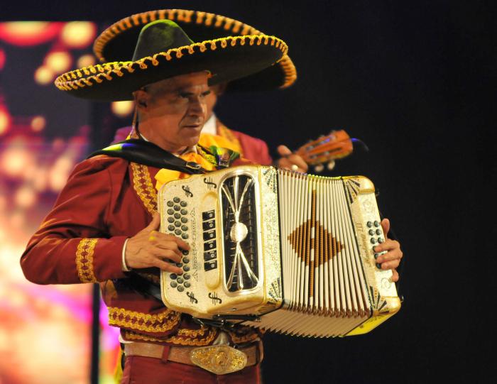 Momento Cultural, durante la Gala del Aniversario 60 de la Emisora Nacional Radio Rebelde, en la Sala Avellaneda del Teatro Nacional, en Plaza
