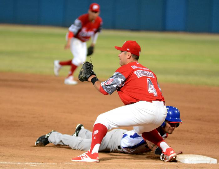 Béisbol Tope cuba vs mexico, Diablos Rojos MEX-Cuba Occidental