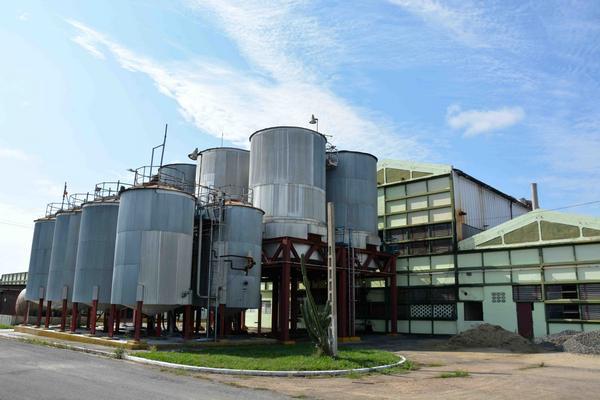  Progresiva rehabilitación de única fábrica de glucosa de maíz en Cuba
