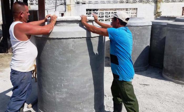 Bienvenida ha sido la producción de tanques para almacenar agua en las viviendas. 