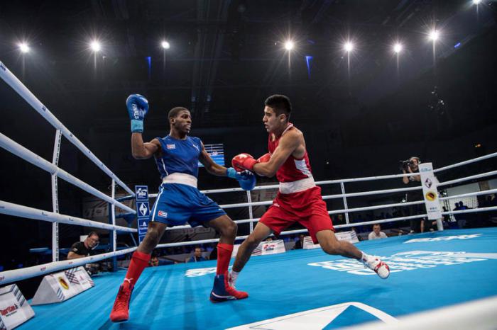 Andy Cruz (izquierda) competirá en Barranquilla por su primer título en Juegos Centroamericanos y del Caribe.  
