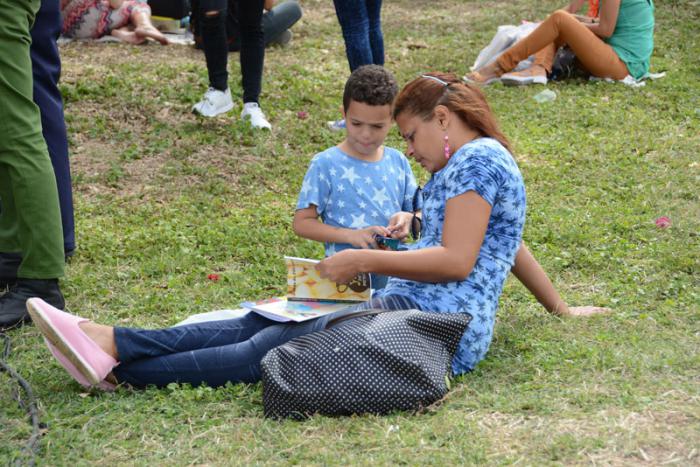 27 Feria Internacional del Libro, en la fortaleza de San Carlos de La Cabaña, la cual está dedicada a Eusebio Leal Spengler.