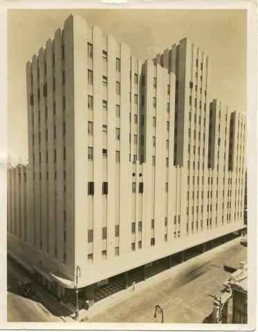 El elegante edificio Rodríguez Vázquez, estilo Art Decó, situado en la calle Galiano, se inauguró el 29 de marzo de 1941.