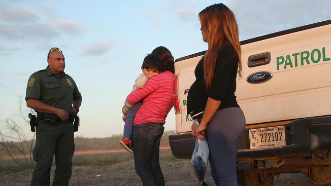 Trump ordena arrestar a mujeres migrantes embarazadas