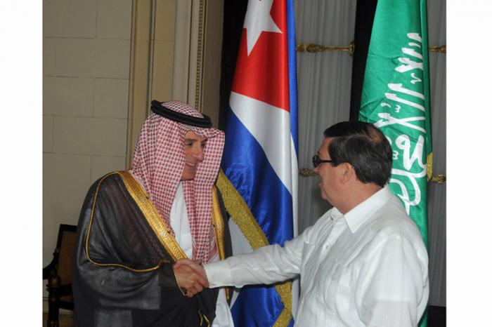 Bruno Rodríguez Parrilla y canciller saudita