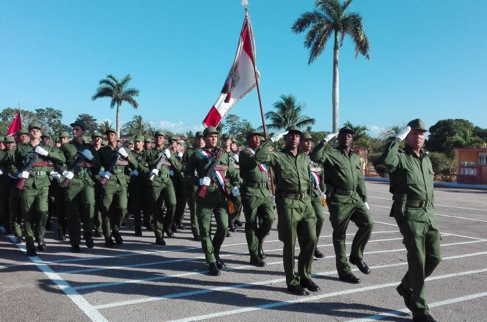 Los jóvenes combatientes del Ejército Central ratificaron su compromiso de seguir siendo fieles a las ideas de Fidel, a la Revolución y al Socialismo. Foto Del autor