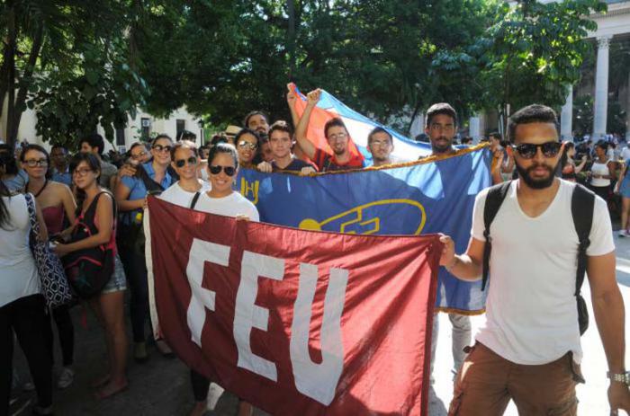 Organizaciones como la Federación Estudiantil Universitaria, que antes de la Revolución vivían en continuo conflicto con el Gobierno, hoy son parte de la construcción de la sociedad y su criterio está presente en la toma de decisiones políticas. 