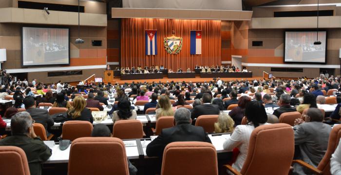 Clausura de la 9na Legislatura de la ANPP presidida por General de Ejército Raúl Castro Ruz. Discursos de Raúl y de Miguel Díaz-Canel Bermúdez, Presidente de los Consejos de Estado y de Ministros.