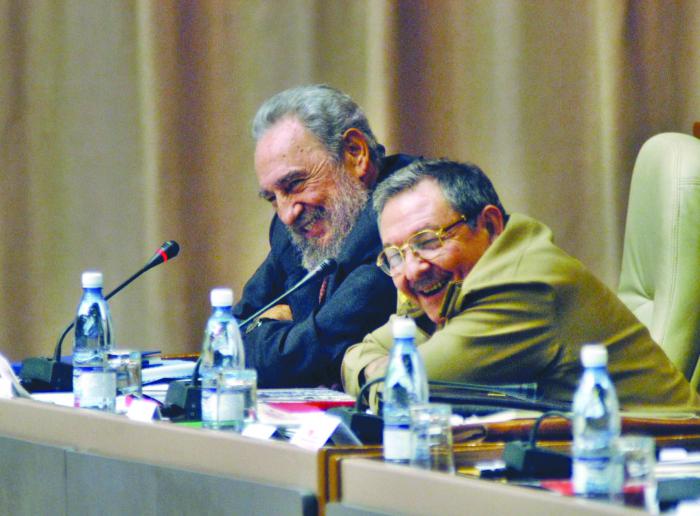 Fidel Castro Ruz y Raul Castro Ruz

Fid18050