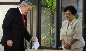 Se constituyó  la Asamblea Nacional del Poder Popular, en su IX Legislatura, con la presencia del General de Ejército Raúl Castro Ruz, Primer Secretario del Partido Comunista de Cuba