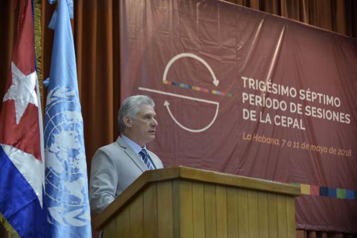 Nunca aplicaremos las conocidas terapias de choque que solo afectan a los más necesitados, afirmó Díaz-Canel. 