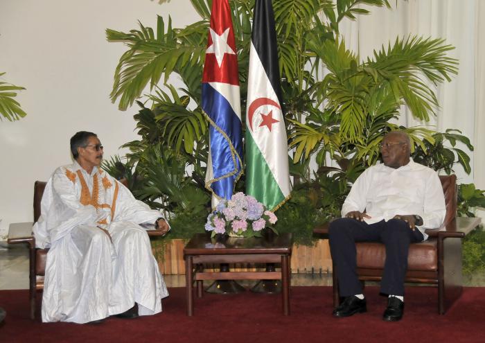 El Primer Vicepresidente de los Consejo de Estado y de Ministro, Salvador Valdés Mesa,recibio a Jatri Adduh,presidente del Consejo Nacional Saharaui de visita oficial a Cuba