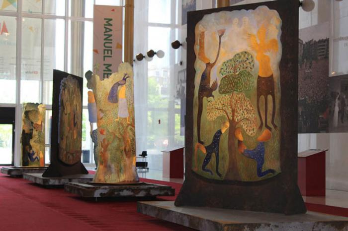 Instalación de Manuel Medive. 