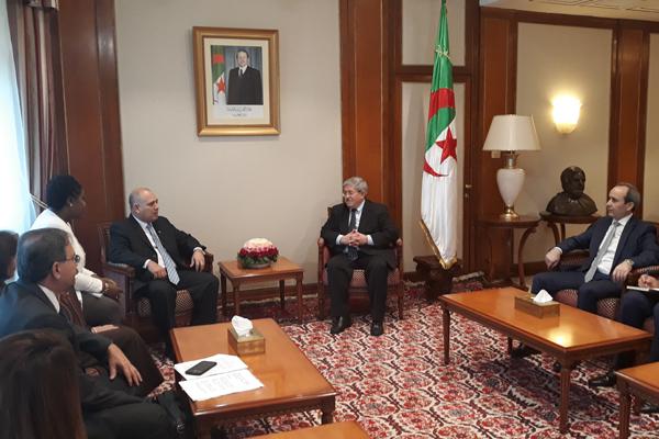 Recibió Primer Ministro de Argelia a Ministro de Salud cubano 