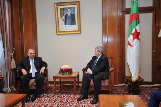 VICEPRESIDENTE CUBANO CONCLUYÓ VISITA A ARGELIA

