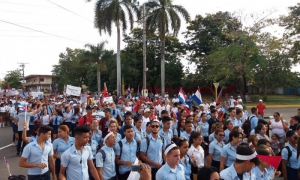 Desfile en la Isla de la Juventud