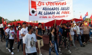 Desfile en Holguín