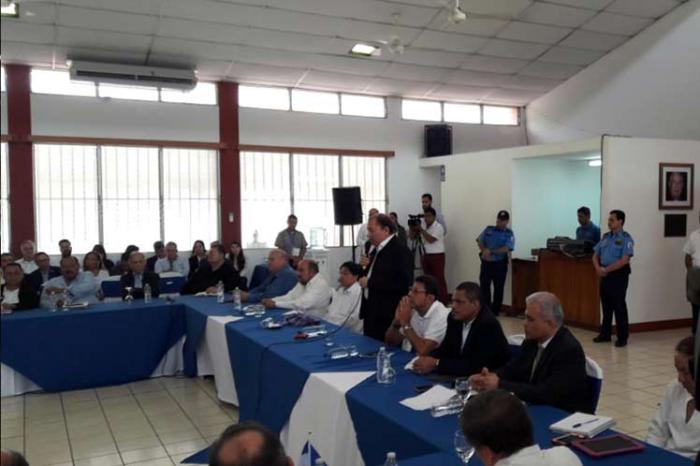 Desarrollan diálogo en Nicaragua en medio de ola de violencia
