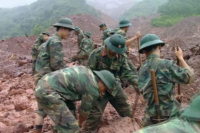 Inundaciones y deslizamientos de tierra en Vietanam dejan 22 fallecidos.