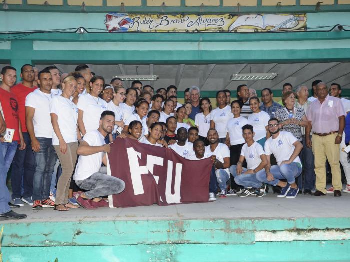 Encuentro con estudiantes