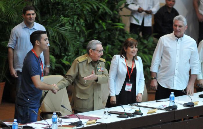 Asistió Raúl al Congreso de la FEU