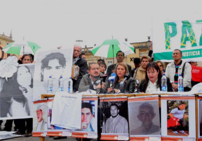 Protesta en Bogotá contra el asesinato de líderes sociales. foto: El País
