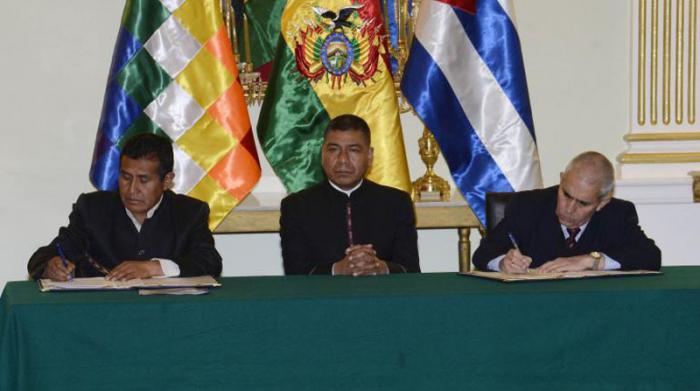 Cuba y Bolivia firman acuerdo de intercambio comercial