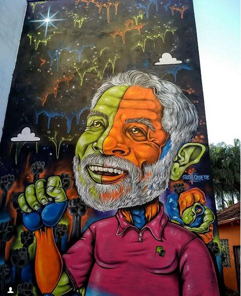 PINTAN MURAL PARA HOMENAJEAR A LULA EN BRASIL