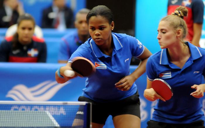 Centroamericanos y del Caribe Tenis de Mesa arranca cuba su participación en los juegos Idalys Lovet y Lisi Castillo F por cuba.  aseguro bronce