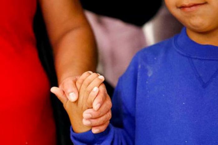 Más de mil 187 niños reunidos cons sus padres 