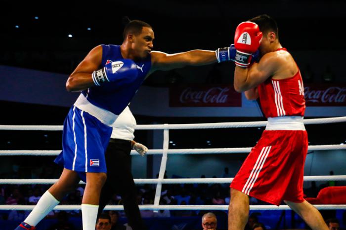 Arlen López, de Cuba, combate en 75 Kg frente a Diego Moreno, de México, durante los cuartos de final del boxeo de los 23 Juegos Centroamericanos y del Caribe Barranquilla 2018 con sede en salón Jumbo del Country Club el viernes 27 de Julio de 2018, en Barranquilla, Colombia. Foto: Calixto N. Llanes/Periódico JIT (Cuba)