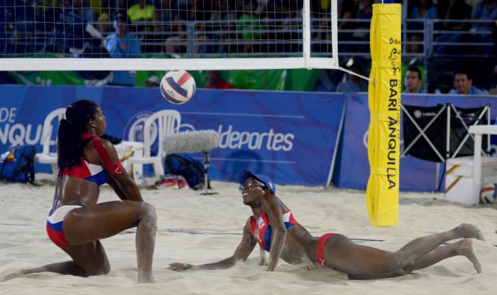 Barranquilla 2018 Voli d Playa F Oro Cuba vs Col Maylen Delis y Leyla Martinez