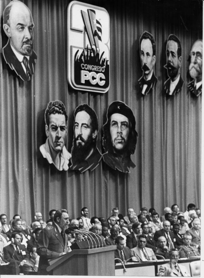 Fidel en el 3er. Congreso del Partido.
Foto:Liborio Noval, 4 de febrero de 1986.