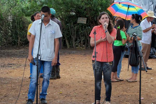 El repentismo cubano goza de buena salud. 