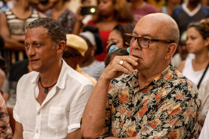 La Ruta de la Rumba 2018.Inaguración en la Plaza de Belen, Ulises Mora director de La Ruta de la Rumba(I),Miguel Barnet Lanza poeta, narrador, ensayista y etnólogo cubano(D)