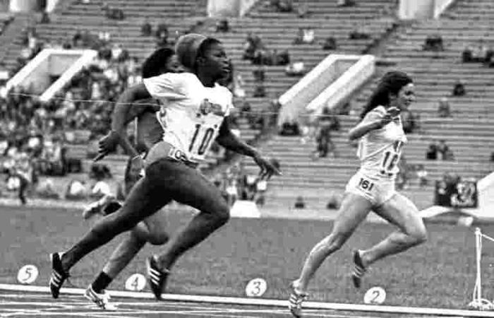 Silvia Chivas obtuvo la primera medalla olímpica individual de una mujer cubana en Juegos Olímpicos, al alcanzar la de bronce en los Juegos Olímpicos de Munich-1972, donde logró otro lauro de ese metal en el relevo 4 x 100 junto a sus compañeras Carmen Laura Valdés,  Fulgencia Romay y Marlene Elejalde