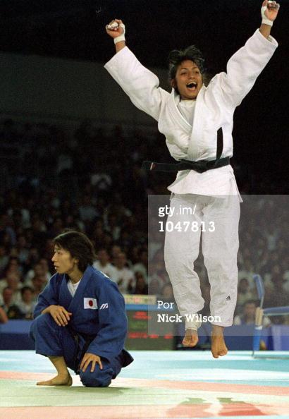 Legna Verdecia ganó la medalla de oro en el torneo de judo de los Juegos Olímpicos de Sydney, en el año 2000; antes, en 1996, alcanzó el lauro de bronce en Atlanta-1996. Además, fue campeona del mundo en 1993-