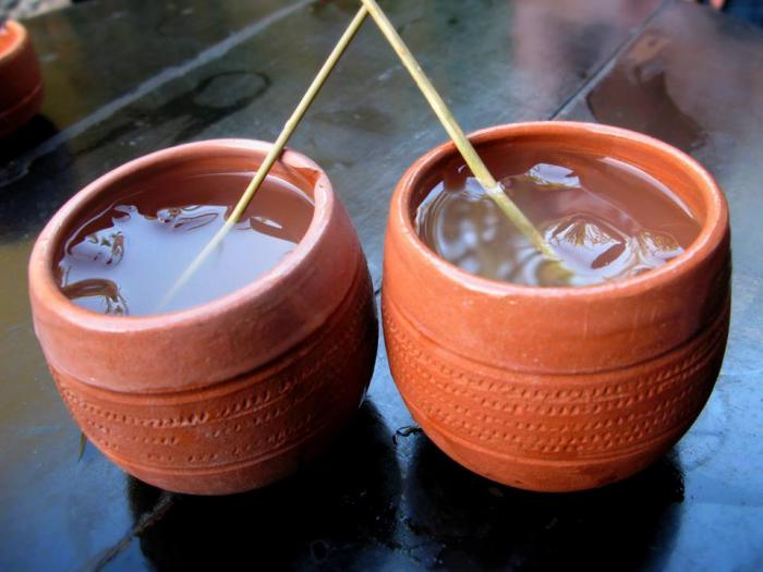 La vasija usada para tomar la emblemática bebida se ha convertido en un souvenir que todos quieren guardar. 