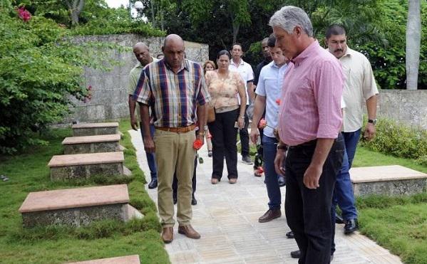 Díaz-Canel rindió homenaje a los caídos en aras de la libertad que hoy disfrutamos