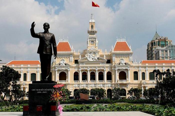 Honran a Ho Chi Minh