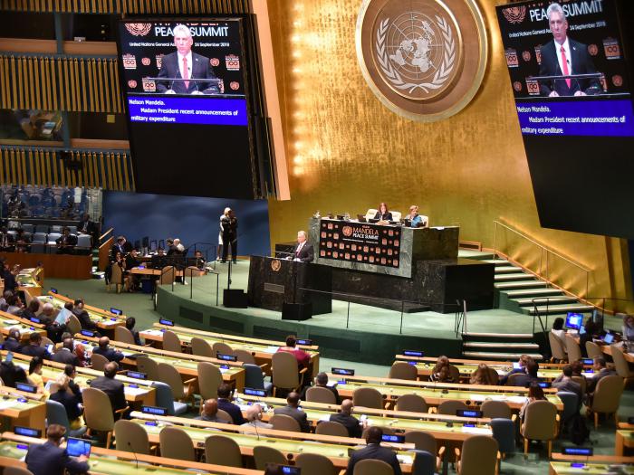 Nelson Mandela, gran amigo de la Isla y de Fidel, fue homenajeado por el mandatario cubano. 
foto: estudios revolución