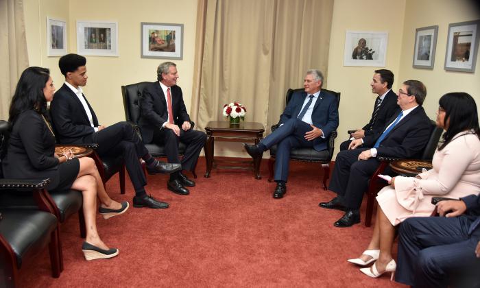 Encuentro de Díaz-Canel con Bill de Blassio, alcalde de Nueva York.