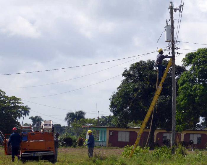 Linieros de cinco provincias apoyan la recuperación en Pinar del Río