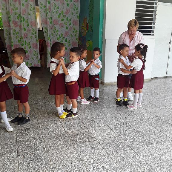 El club del danzón que conforman los niños del círculo infantil Botoncitos de Rosa despierta admiración. 