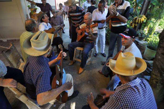 El Clásico Nacional de Punto Cubano 2018 Mi tierra es así, demostró la valía de este género que es todo cubanía y nacionalidad.