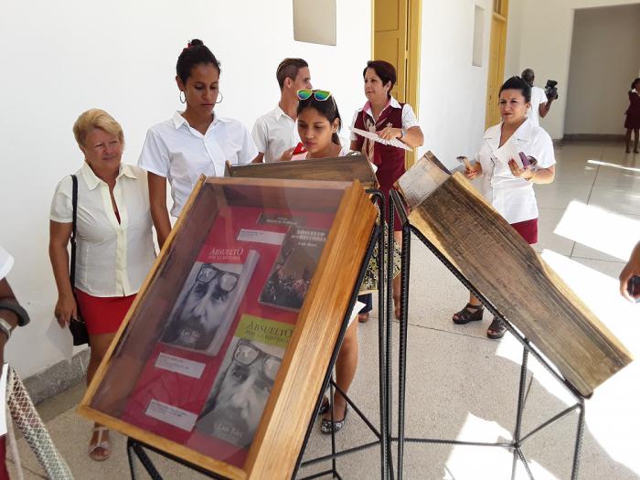 Decenas de ediciones de La historia me absolverá, circuladas antes y después del triunfo revolucionario fueron expuestas.