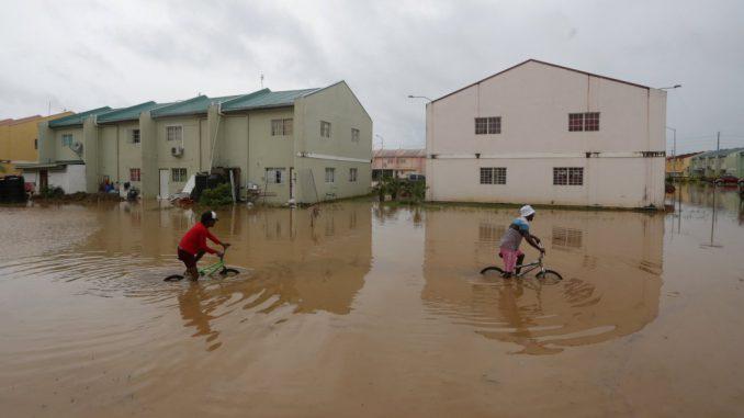 intensas lluvias en trinidad y tobago